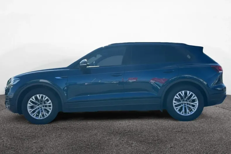Volkswagen Touareg din 2021 cu 49.900 km - oferta VOL239332 - foto 2