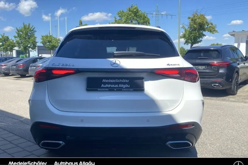 Mercedes-Benz GLC 220 (Clasa GLC) din 2025 cu 21.890 km - oferta MER239350 - foto 4