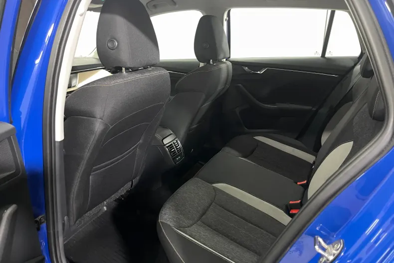 Skoda Scala din 2023 cu 42.183 km - oferta SKO239369 - foto 11