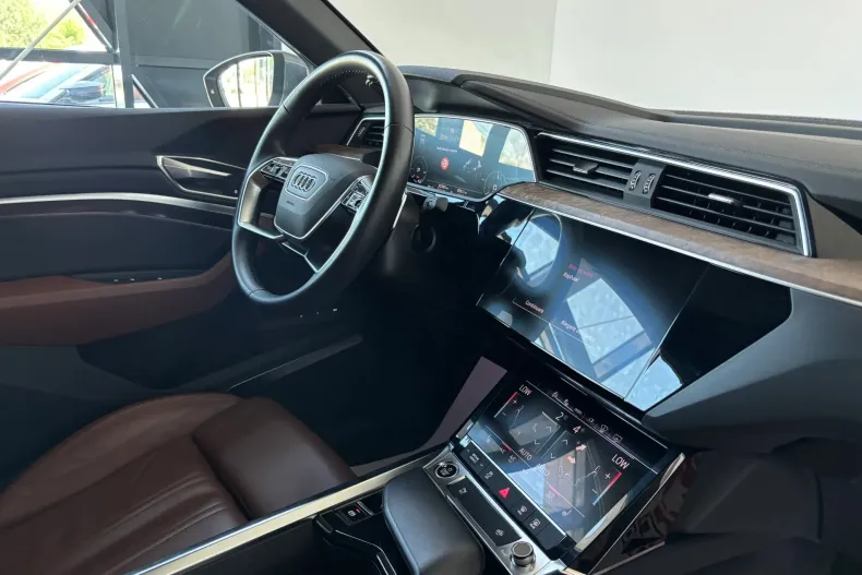 Audi e-tron din 2022 cu 92.400 km - oferta AUD239378 - foto 7