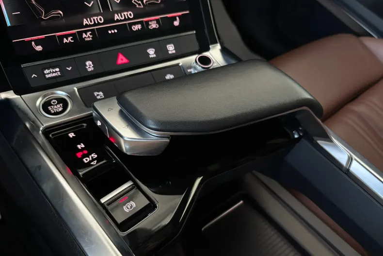 Audi e-tron din 2022 cu 92.400 km - oferta AUD239378 - foto 26