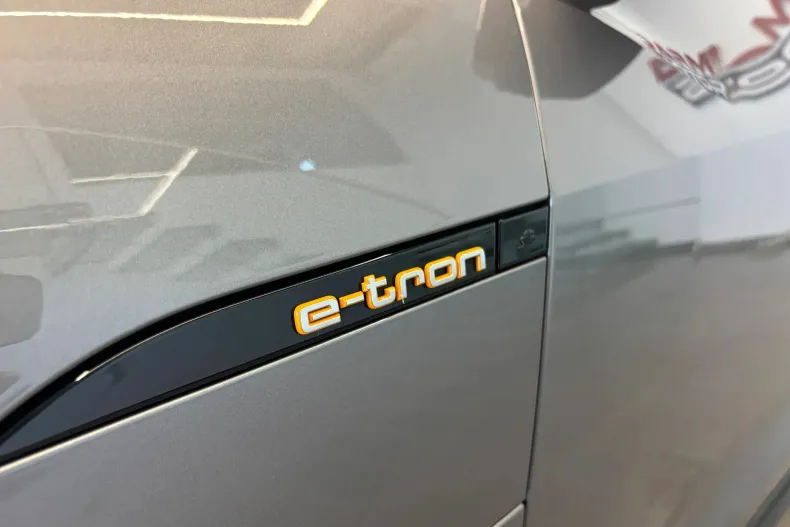 Audi e-tron din 2022 cu 92.400 km - oferta AUD239378 - foto 35