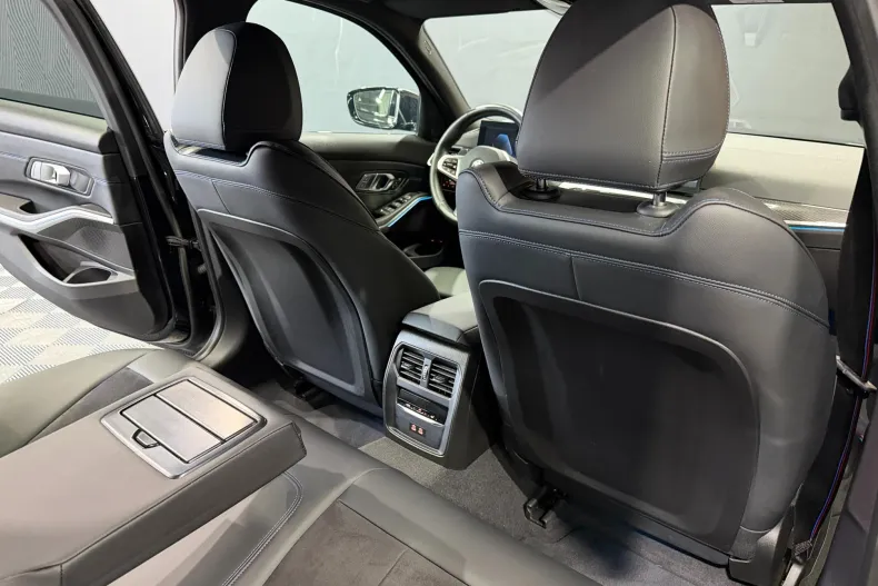 BMW 330e (Seria 3) din 2024 cu 114.800 km - oferta BMW239379 - foto 25