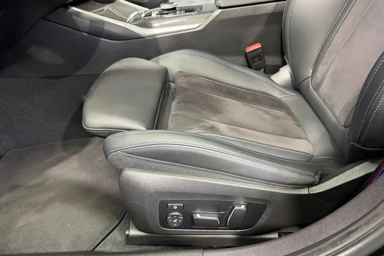 BMW 330e (Seria 3) din 2024 cu 114.800 km - oferta BMW239379 - foto 29