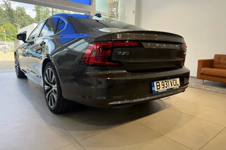 Volvo S90 din 2023 cu 11.000 km - oferta VOL239382 - foto 8