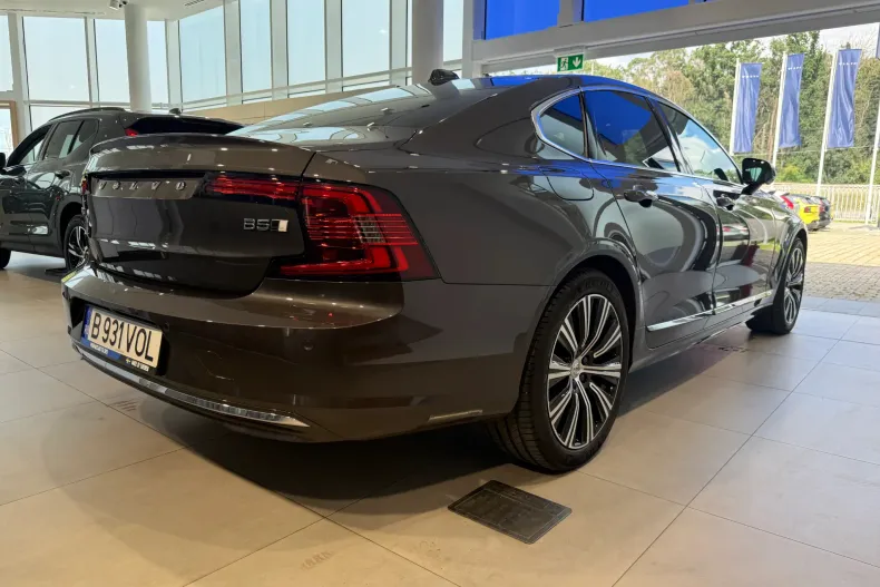 Volvo S90 din 2023 cu 11.000 km - oferta VOL239382 - foto 9