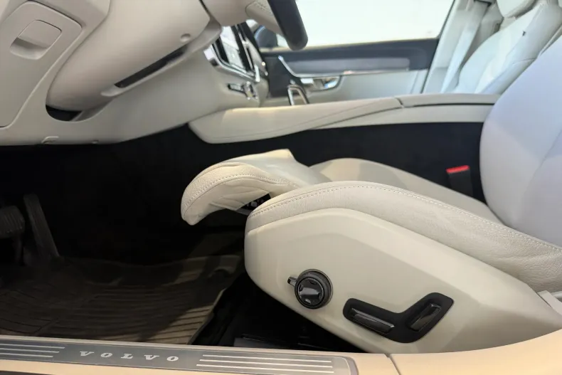 Volvo S90 din 2023 cu 11.000 km - oferta VOL239382 - foto 17