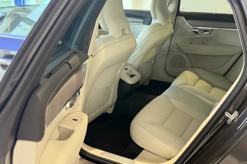 Volvo S90 din 2023 cu 11.000 km - oferta VOL239382 - foto 25