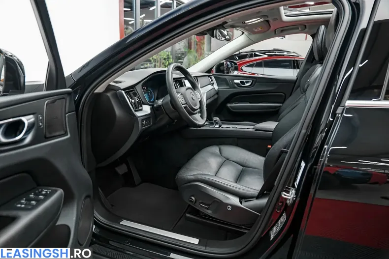 Volvo XC60 din 2021 cu 101.000 km - oferta VOL239386 - foto 4