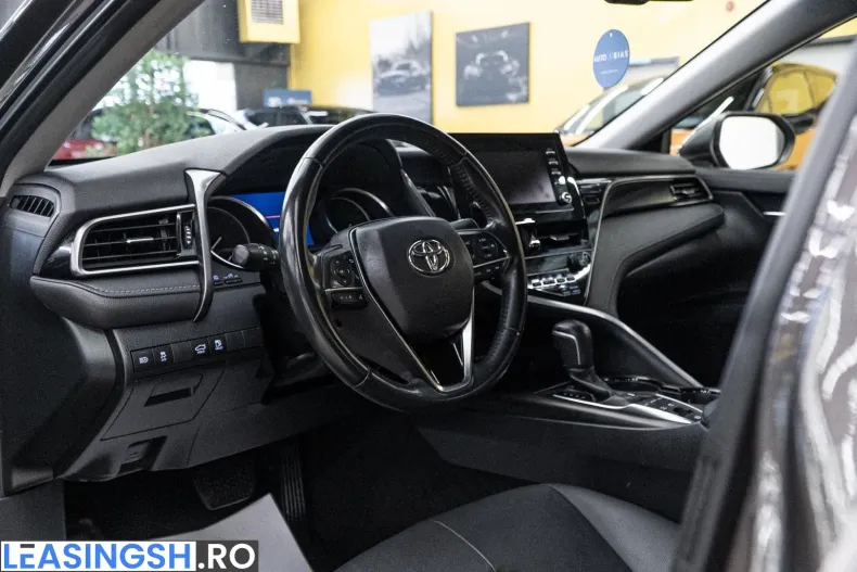 Toyota Camry din 2022 cu 115.000 km - oferta TOY239405 - foto 6