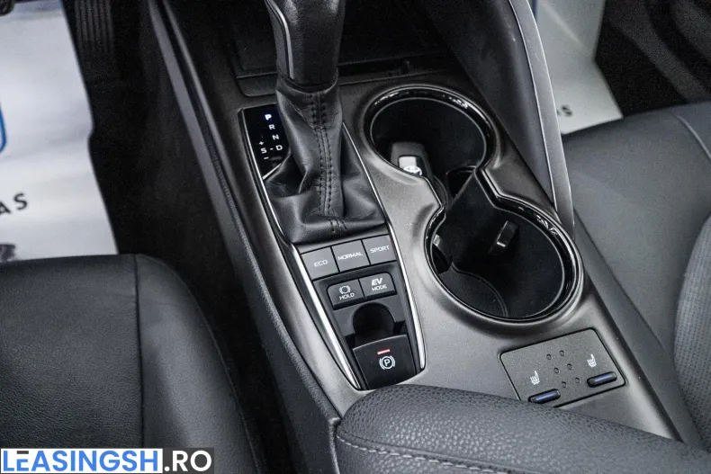 Toyota Camry din 2022 cu 115.000 km - oferta TOY239405 - foto 14