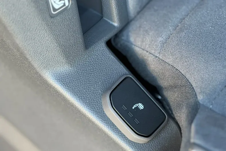 Volkswagen Multivan din 2026 cu 859 km - oferta VOL239418 - foto 28