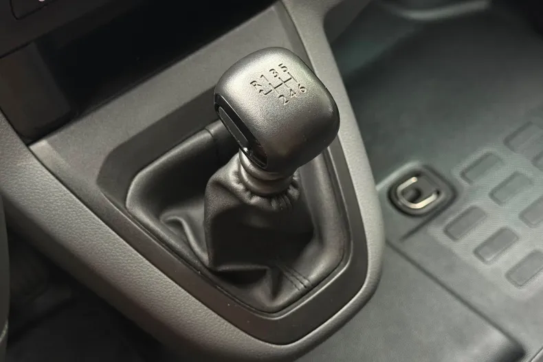 Opel Vivaro din 2022 cu 80.473 km - oferta OPE239422 - foto 12
