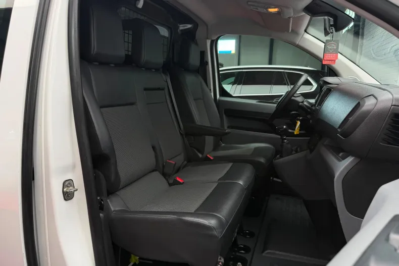 Opel Vivaro din 2022 cu 80.473 km - oferta OPE239422 - foto 21