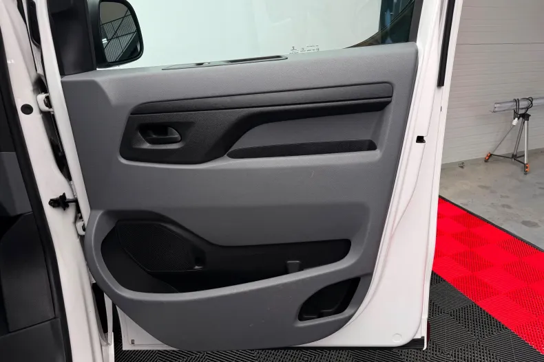 Opel Vivaro din 2022 cu 80.473 km - oferta OPE239422 - foto 22