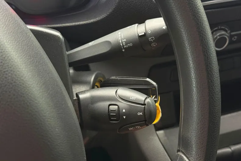 Opel Vivaro din 2022 cu 80.473 km - oferta OPE239422 - foto 26