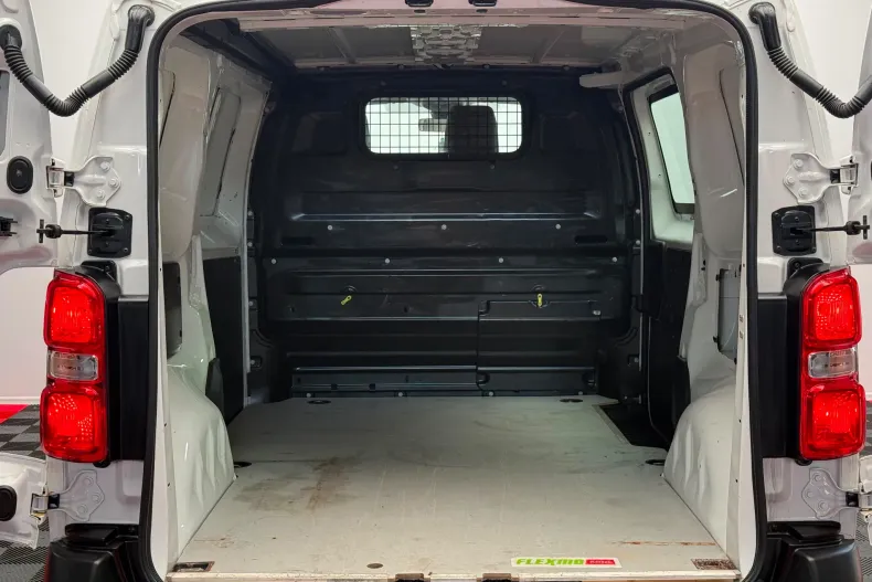 Opel Vivaro din 2022 cu 80.473 km - oferta OPE239422 - foto 31