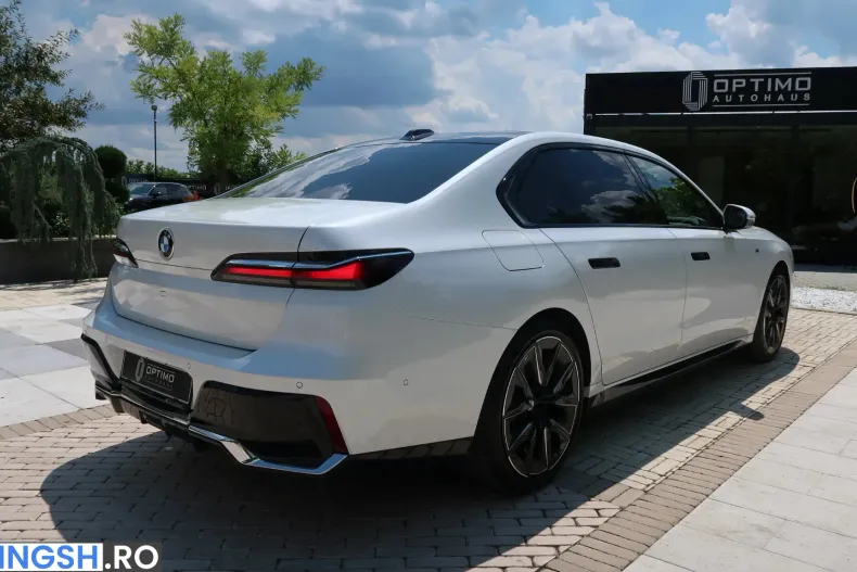 BMW 740d (Seria 7) din 2024 cu 27.042 km - oferta BMW239434 - foto 7