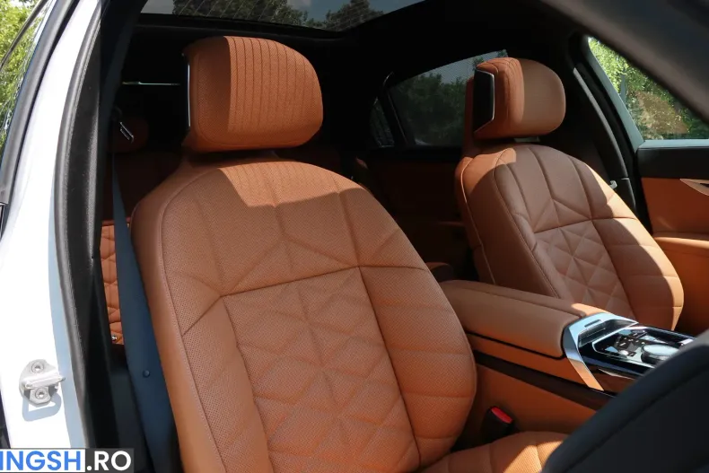 BMW 740d (Seria 7) din 2024 cu 27.042 km - oferta BMW239434 - foto 12