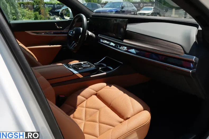 BMW 740d (Seria 7) din 2024 cu 27.042 km - oferta BMW239434 - foto 14
