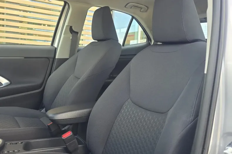 Toyota Yaris Cross din 2026 cu 4.773 km - oferta TOY239450 - foto 7
