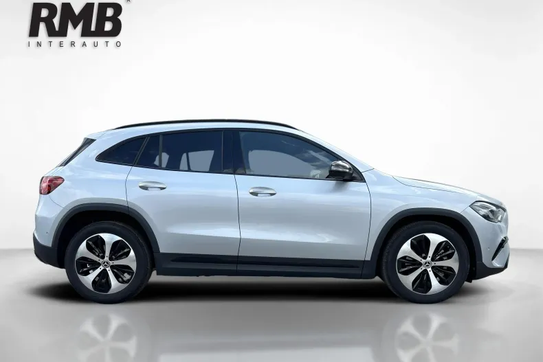 Mercedes-Benz GLA 220 (Clasa GLA) din 2026 cu 17 km - oferta MER239452 - foto 6