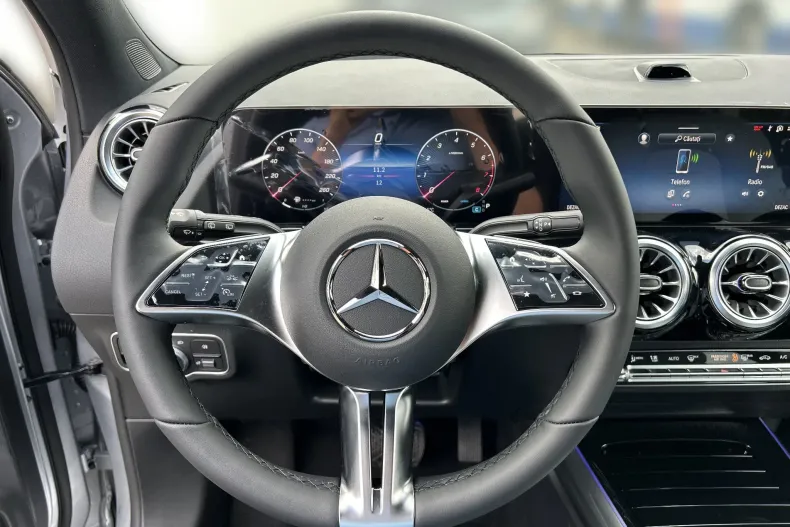Mercedes-Benz GLA 220 (Clasa GLA) din 2026 cu 17 km - oferta MER239452 - foto 10