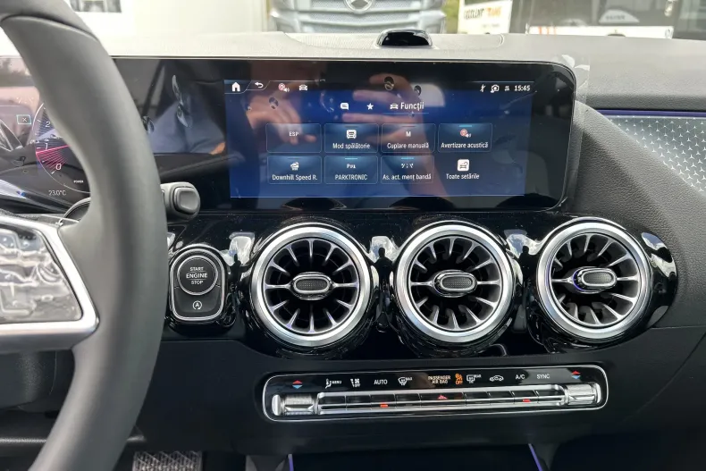 Mercedes-Benz GLA 220 (Clasa GLA) din 2026 cu 17 km - oferta MER239452 - foto 19