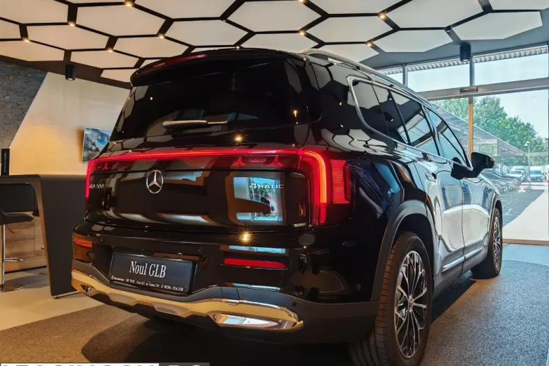 Mercedes-Benz GLB 200 (Clasa GLB) din 2026 cu 1 km - oferta MER239455 - foto 8