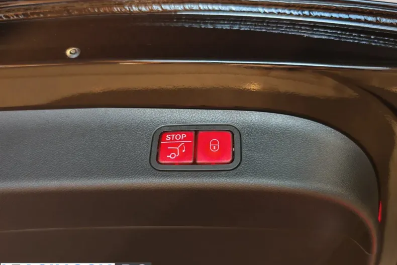 Mercedes-Benz GLB 200 (Clasa GLB) din 2026 cu 1 km - oferta MER239455 - foto 10