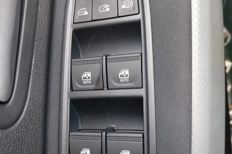 Dacia Duster din 2024 cu 6 km - oferta DAC239458 - foto 9