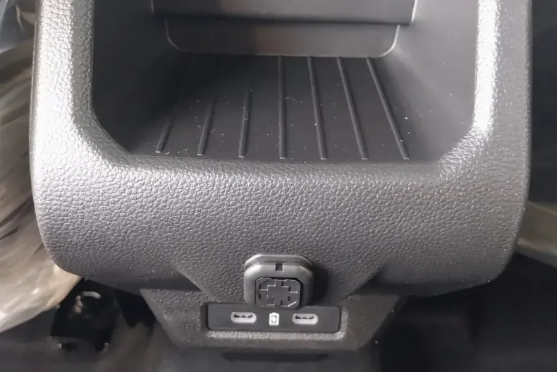 Dacia Duster din 2024 cu 6 km - oferta DAC239458 - foto 13