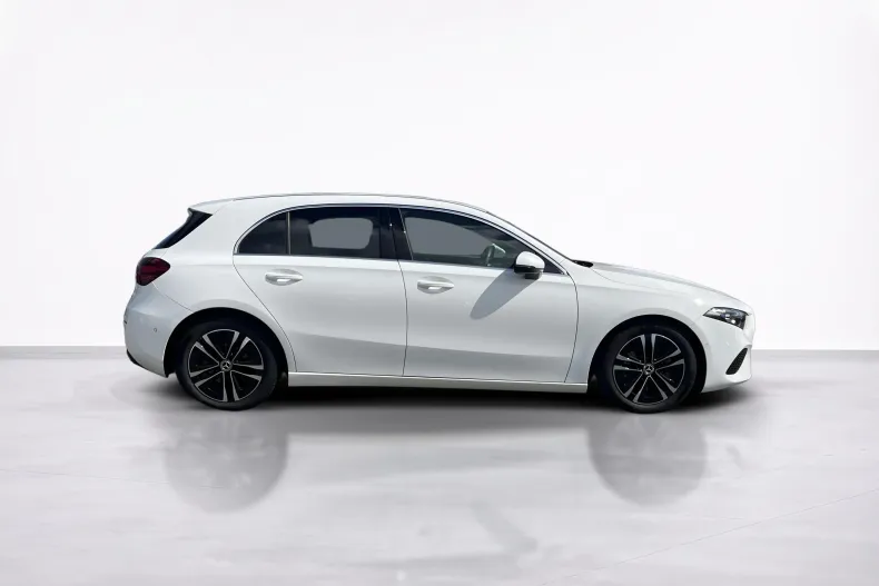 Mercedes-Benz A 180 (Clasa A) din 2023 cu 36.069 km - oferta MER239462 - foto 6