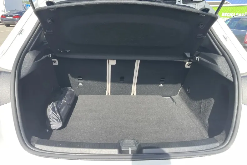 Mercedes-Benz A 180 (Clasa A) din 2023 cu 36.069 km - oferta MER239462 - foto 29