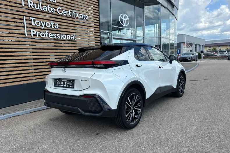 Toyota C-HR din 2024 cu 16.000 km - oferta TOY239463 - foto 3