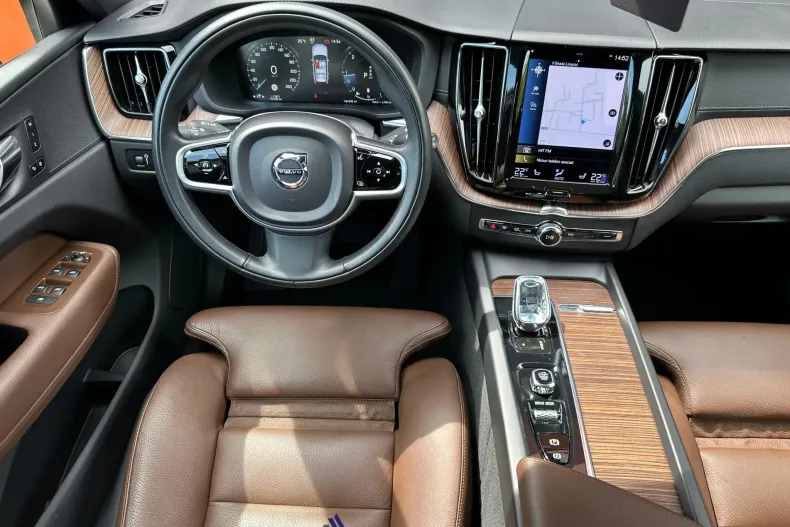 Volvo XC60 din 2021 cu 117.871 km - oferta VOL239466 - foto 7