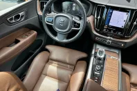 Volvo XC60 din 2021 cu 117.871 km - oferta VOL239466 - foto 8