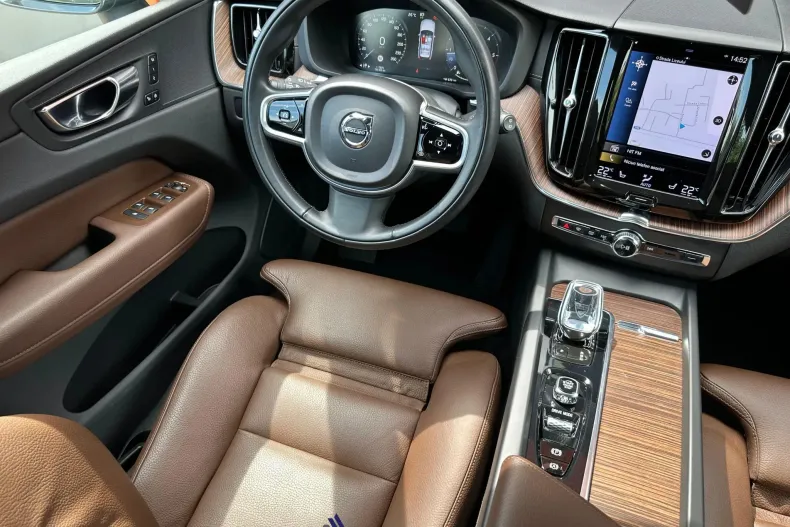 Volvo XC60 din 2021 cu 117.871 km - oferta VOL239466 - foto 8