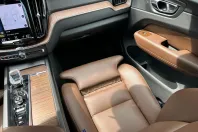 Volvo XC60 din 2021 cu 117.871 km - oferta VOL239466 - foto 9