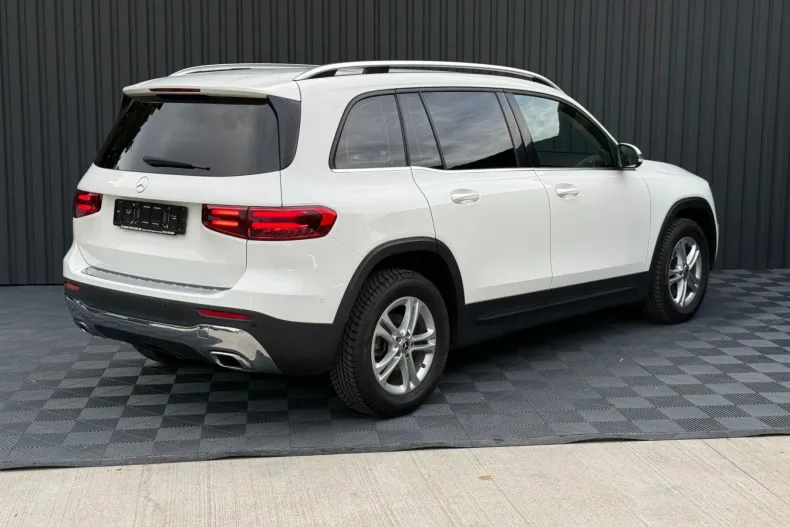 Mercedes-Benz GLB 220 (Clasa GLB) din 2024 cu 30.400 km - oferta MER239477 - foto 3
