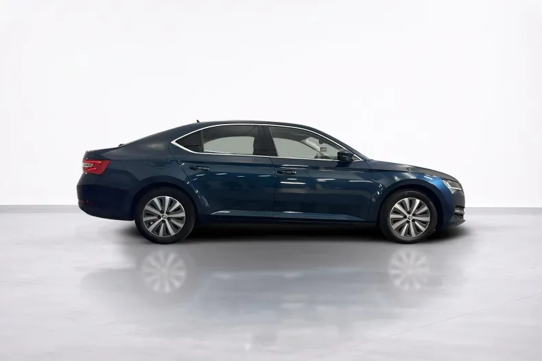 Skoda Superb din 2022 cu 120.889 km - oferta SKO239484 - foto 6