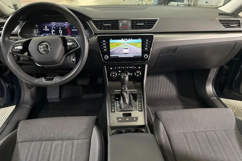 Skoda Superb din 2022 cu 120.889 km - oferta SKO239484 - foto 9