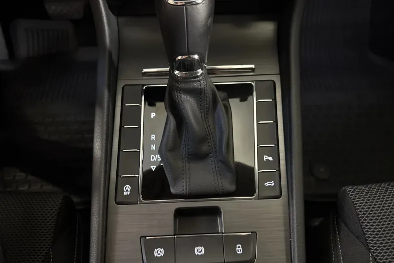Skoda Superb din 2022 cu 120.889 km - oferta SKO239484 - foto 17