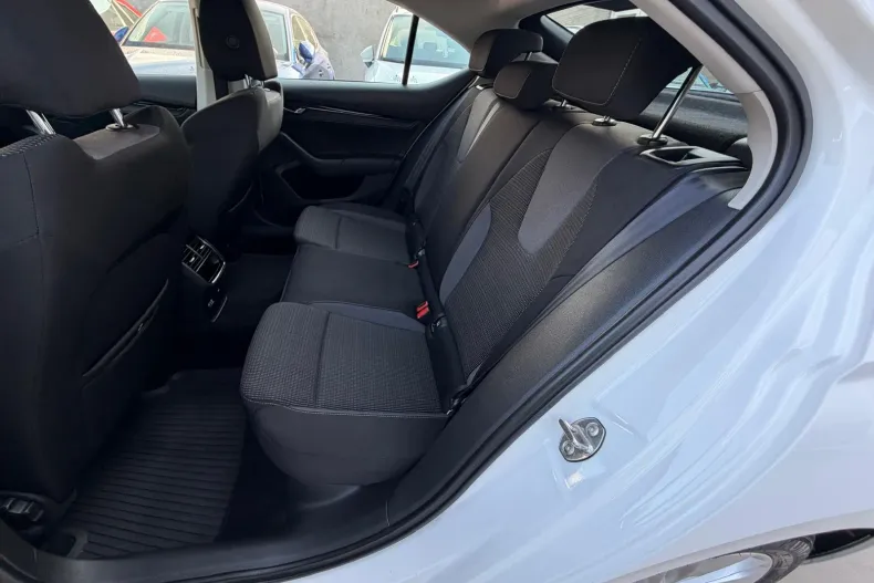Skoda Octavia din 2021 cu 155.000 km - oferta SKO239494 - foto 18