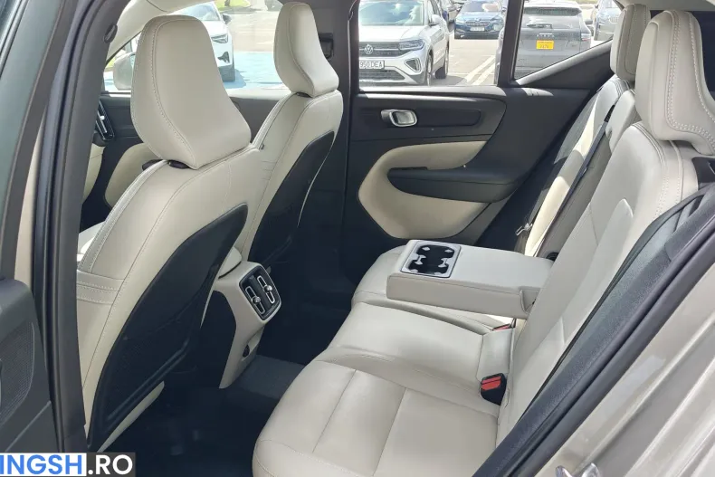 Volvo XC40 din 2021 cu 95.063 km - oferta VOL239501 - foto 10