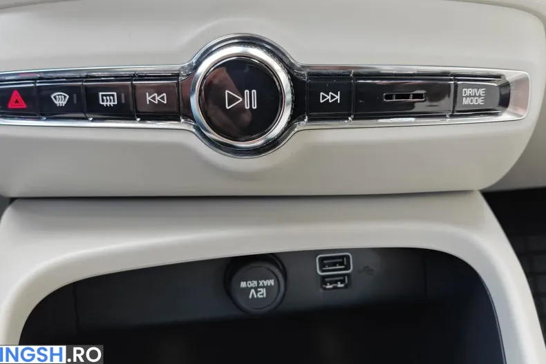 Volvo XC40 din 2021 cu 95.063 km - oferta VOL239501 - foto 22