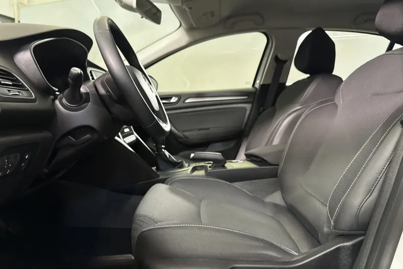 Renault Megane din 2022 cu 69.708 km - oferta REN239511 - foto 21