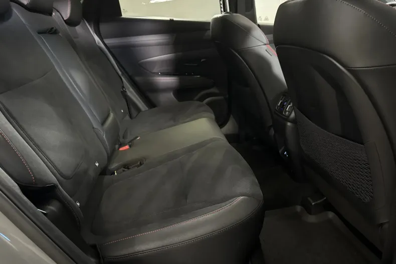 Hyundai Tucson din 2025 cu 6.421 km - oferta HYU239520 - foto 12