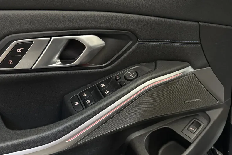 BMW 320d (Seria 3) din 2023 cu 61.193 km - oferta BMW239522 - foto 13