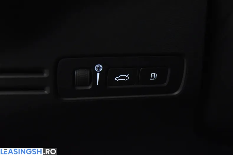 Volvo XC40 din 2021 cu 121.189 km - oferta VOL239540 - foto 15